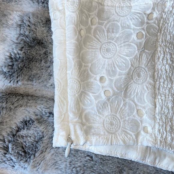 Forever 21 lace-up cropped top - Picture 3 of 5